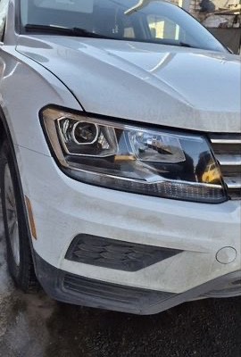 Фара Volkswagen Tiguan после установки би-лед